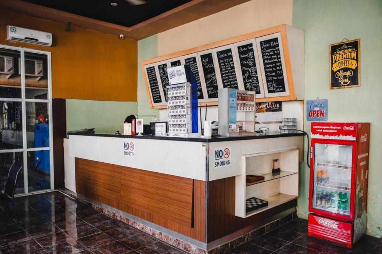 Reddoorz Plus Near Sultan Hasanuddin Airport Makassar Exteriör bild